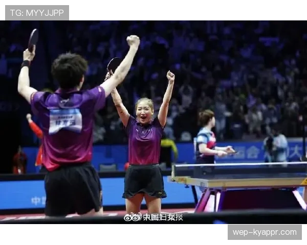 刘诗雯退役后每天五点起床练瑜伽，这谁顶得住啊